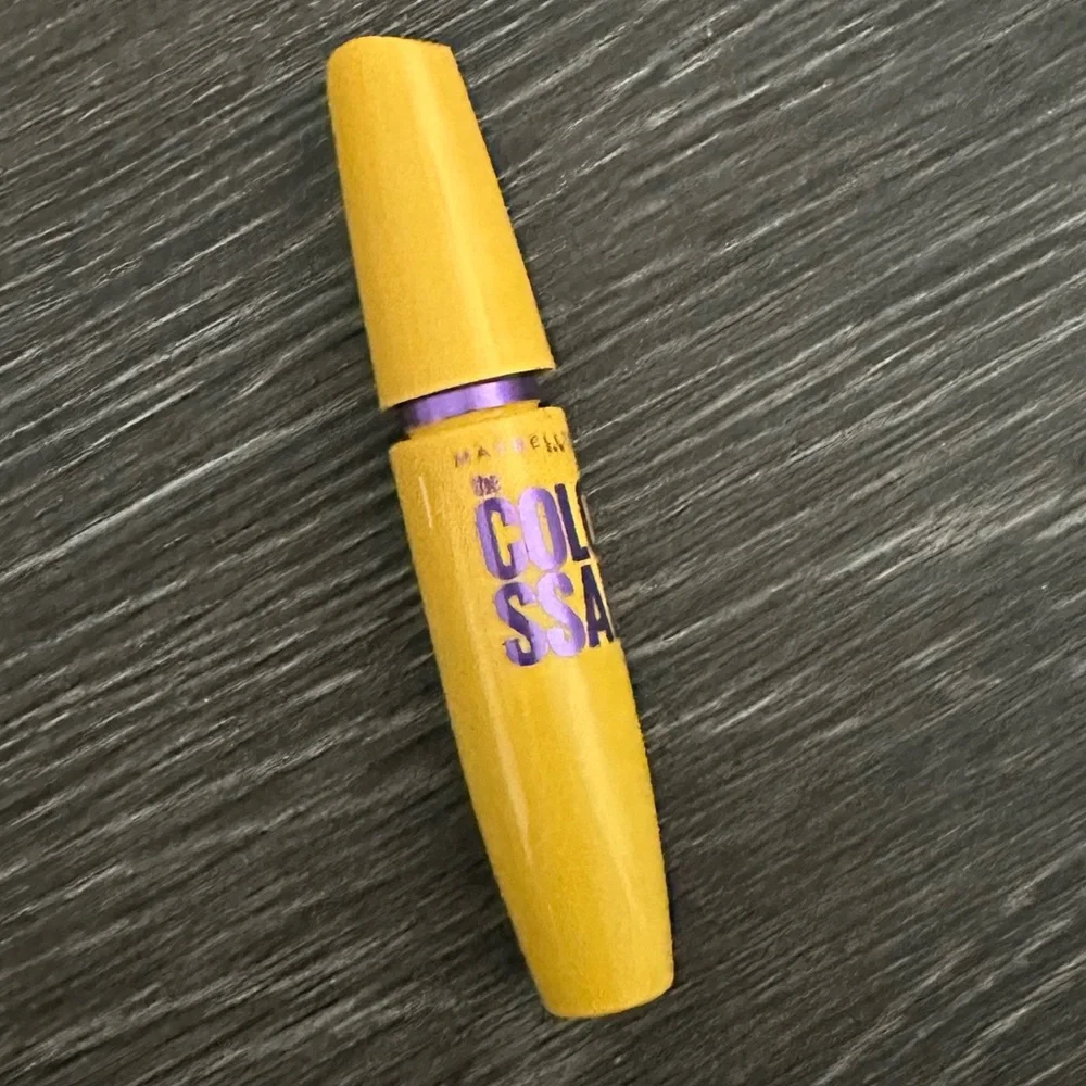 Nwt Maybelline Volum' Express The Colossal Mascara